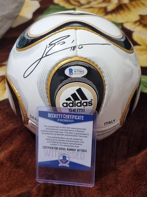 LIONEL MESSI SIGNED SOCCER BALL BECKETT COA - Image 3
