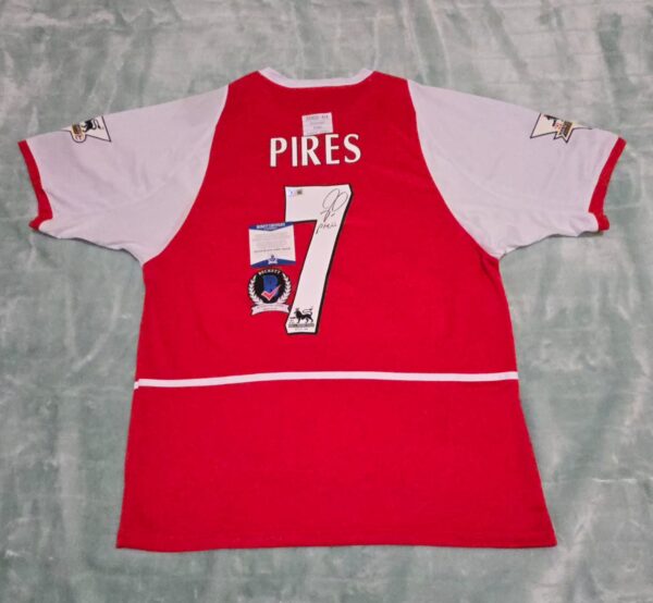 Robert Pires Signed Arsenal 2002-2004 Jersey - Image 3