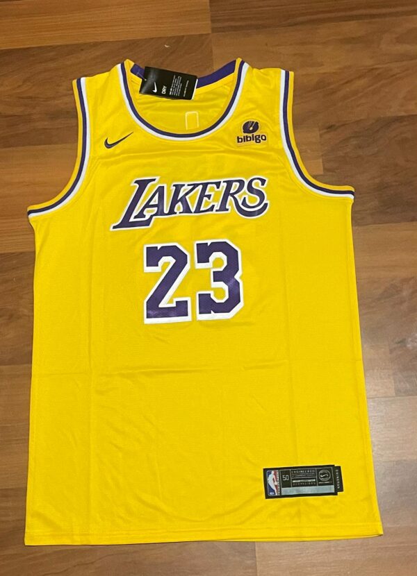 LEBRON JAMES SIGNED LOS ANGELES LAKERS JERSEY PSA/DNA AUTHENTICATION