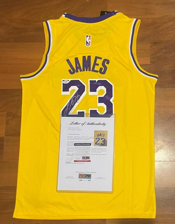 LEBRON JAMES SIGNED LOS ANGELES LAKERS JERSEY PSA/DNA AUTHENTICATION - Image 4