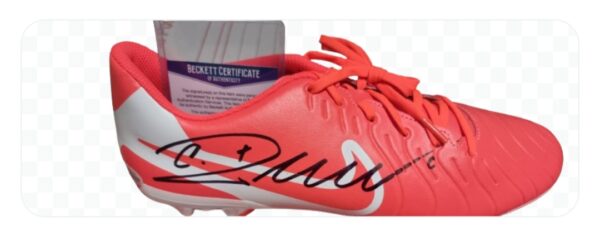 CRISTIANO RONALDO SIGNED NIKE BOOT BECKETT COA